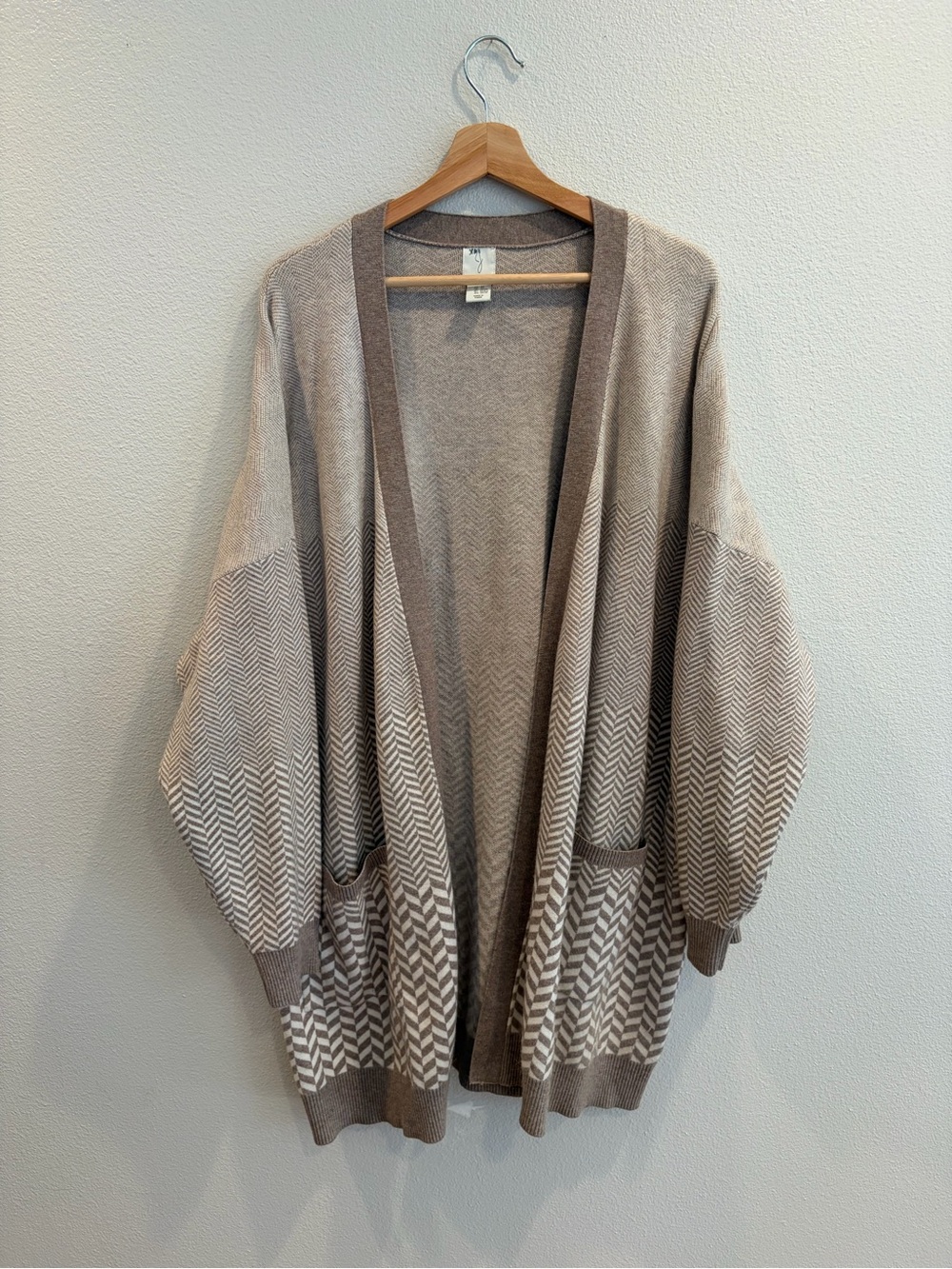 Joie Two-Tone Beige Chevron Open Cardigan